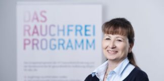 Die zertifizierte Rauchfrei-Trainerin Gudrun Schill bietet das Rauchfrei-Programm am Florence-Nightingale-Krankenhaus an. Foto: Kaiserswerther Diakonie/Bettina Engel-Albustin