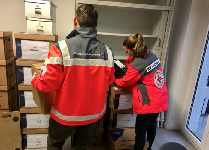 Beim Roten Kreuz ist man mit Vorbereitungsarbeiten beschäftigt. Foto: DRK
