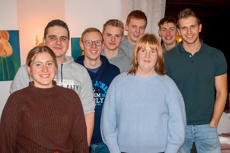 Leiten die Landjugend Neviges dieses Jahr: Karla Sperling, Maik Kampmann, Nils Böckmann, Tristan Schwarzel, Martin Böckmann, Fina Schwadmann, Luis Stranzenbach und Alexander Vogel. Foto: privat
