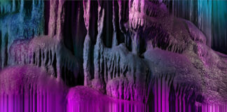 Ralf Brueck, Liquid Cave, 2021, Fotografie, 40 x 53 cm, © VG Bild-Kunst, Bonn 2022