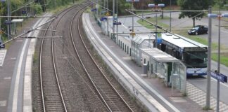 Die Busverbindungen unter anderem zum Bahnhof Aprath sind ein Dauerthema in Wülfrath. Foto: Volkmann