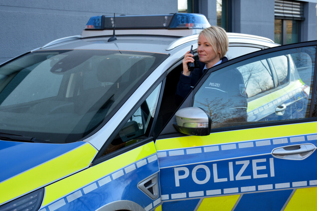 Die Polizei ist auf der Suche nach Zeugen. Symbolbild: Polizei