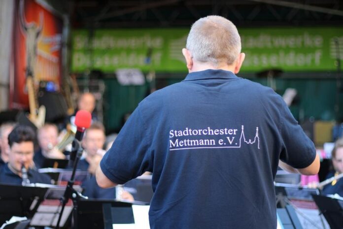 Das Stadtorchester bei einem Auftritt in Mettmann. Foto: Volkmann