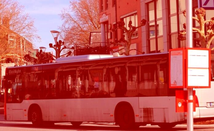 Aufgrund eines Streiks kommt es zu Einschränkungen bei Bussen und Bahnen. Foto: Volkmann