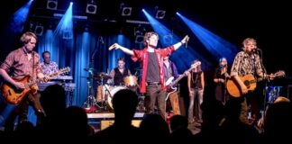 Die Band "Vodoo Lounge" erweckt die Songs der Rolling Stones auf der Bühne zum Leben. Fotorechte: Band