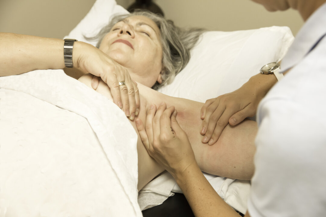 In einem Vortrag geht es um Lymphödme und deren Behandlung. Foto: Helios Klinikum Niederberg | iStock