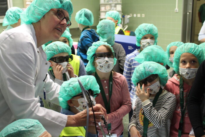 In den Osterferien können Kinder in die Welt der Gesundheit abtauchen. Foto: Helios-Klinikum Niederberg