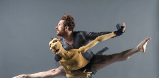 Ein Tanzbild der Duda Paiva Company. Foto: Sander Heezen