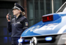 Die Polizei hat einen mutmaßlichen Exhibitionisten festgenommen. Symbolbild: Polizei