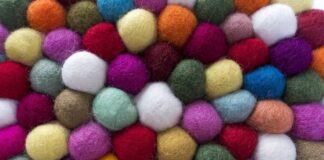 Kugeln aus Filz sind zu sehen. Foto: pixabay