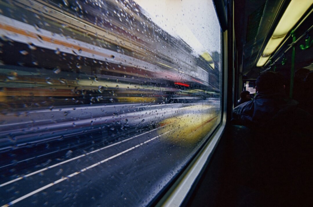 Möglichst attraktiv und günstig muss der öffentliche Nahverkehr werden, damit viele vom Auto in Busse und Bahnen umsteigen. Foto: Pixabay