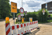 Vom Hochwasser unterspült und gesperrt - die Fellerstraße im Juli 2021. Archivfoto: Mathias Kehren