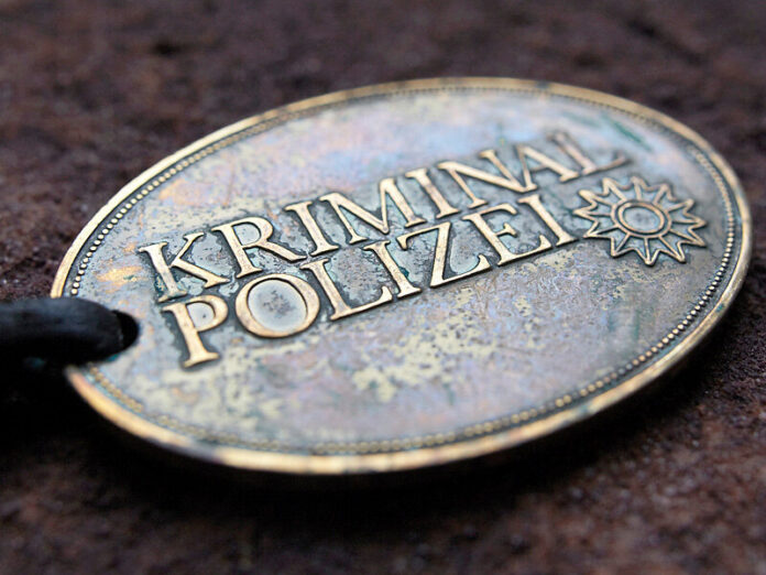 Die Polizei ermittelt nach einem Handtaschenraub auf eine 72-jährige Heiligenhauserin. Symbolfoto: Polizei