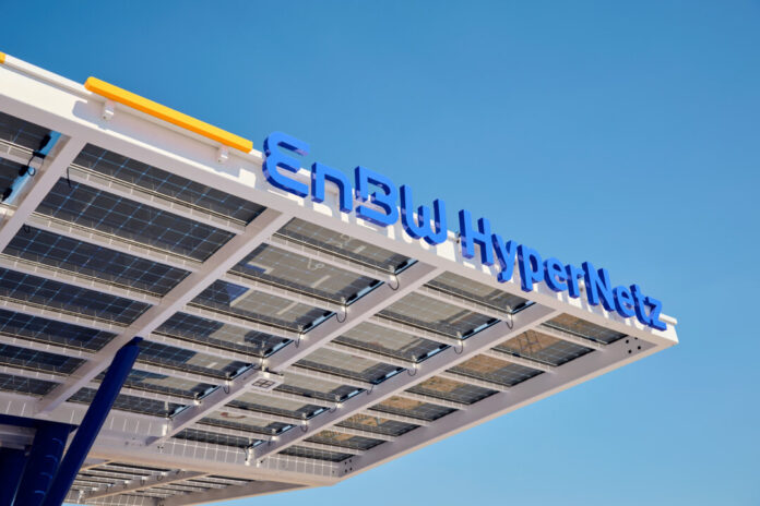 Das Hyper-Netz des Energieunternehmens EnBW wächst in Langenfeld. Foto: Endre Dulic/EnBW