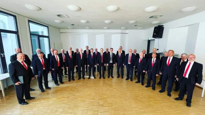 Der Sängerkreis bereitet sich auf das Leistungssingen vor. Foto: MGV