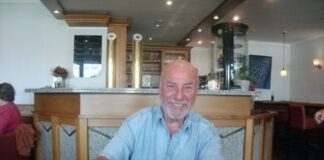 Lothar Jäger lädt ein zum Bingospiel. Foto: privat