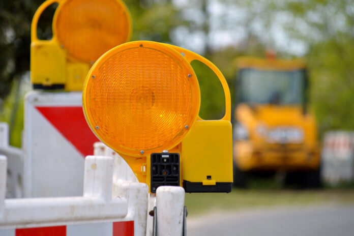 Für Bauarbeioten muss die Hauptstraße in Heiligenhaus eineitig gesperrt werden. Foto: Pixabay