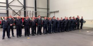 Der zweite Lehrgang der Kreisfeuerwehrschule hat seine Ausbildung beendet. Foto: Kreis ME