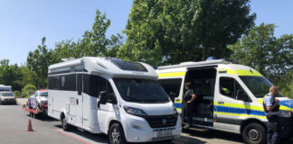 Die kostenlose Verwiegeaktion war bei herrlichstem Sommerwetter ein großer Erfolg. Foto: Polizei