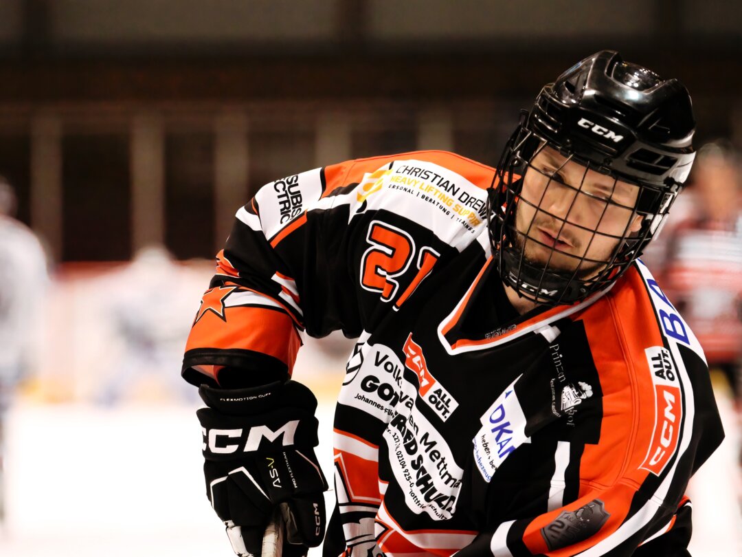 Florian Evertz im Trikot der Ice Aliens. Foto: Daniela Schmidt