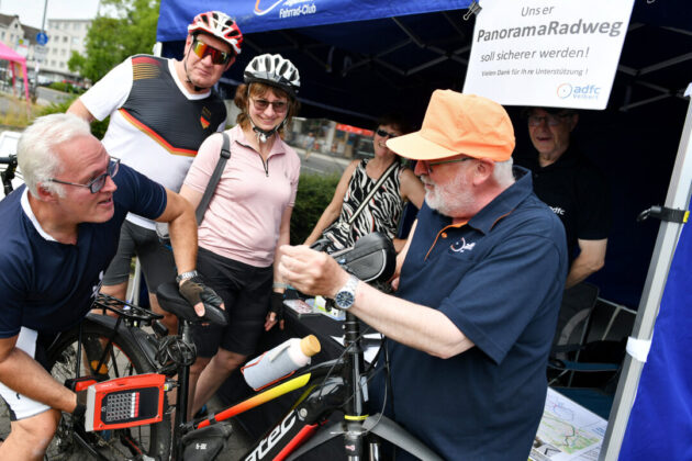 Die Codieraktionen der örtlichen Fahrradclubs waren in Velbert (Foto) und auch in Heiligenhaus sehr gefragt. Foto: Mathias Kehren