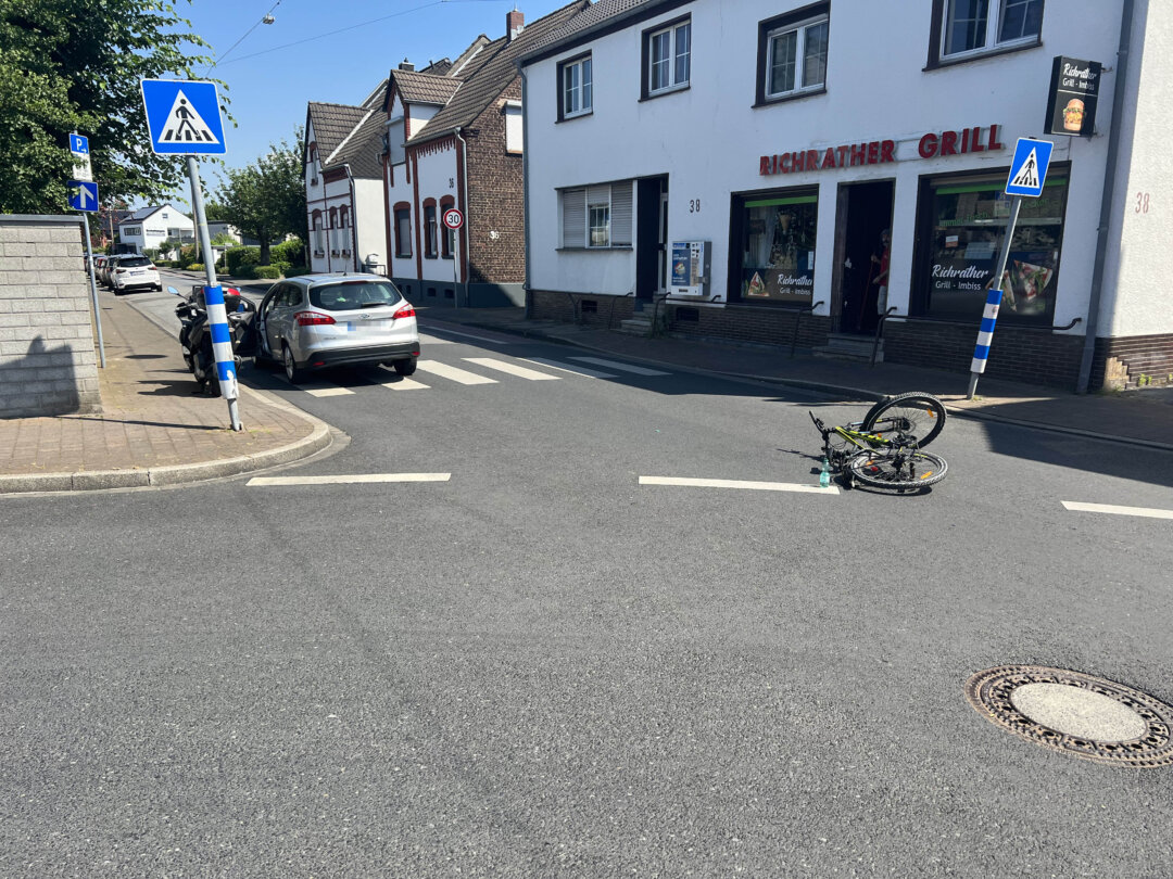 Der elfjährige Junge wurde von dem Auto des 81-Jährigen erfasst und dabei schwer verletzt. Foto: Polizei