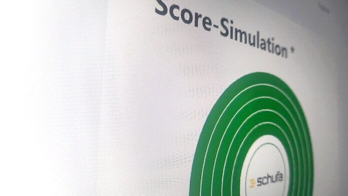 Mit einem Simulator kann man seinen persönlichen Schufa-Score erahnen. Foto: Volkmann