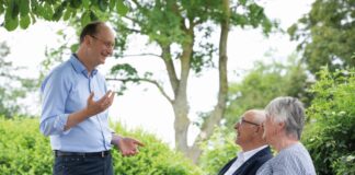 Der CDU-Bundestagsabgeordnete Klaus Wiener tourt durch den Kreis Mettmann. Foto: Büro Wiener