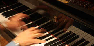 Spiel auf dem Steinway-Flügel der Musikschule Ratingen. Foto: Stadt Ratingen/Archiv