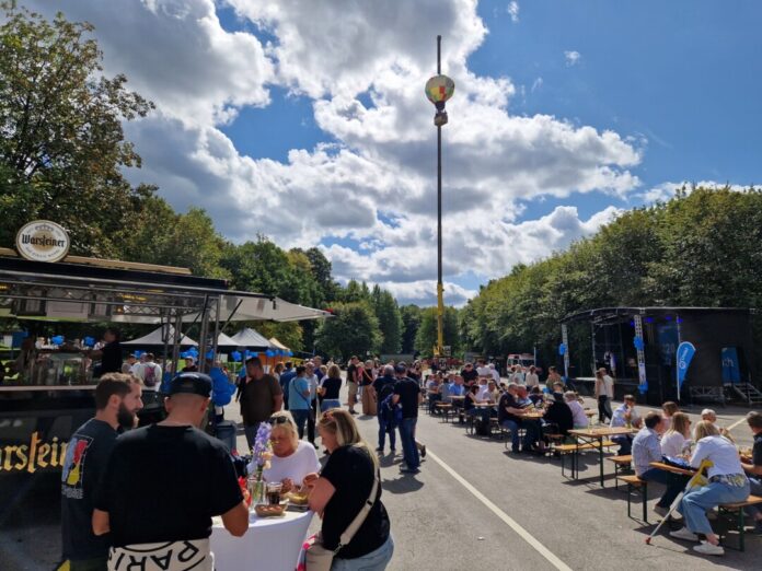 Betriebsfest anlässlich des 120-jährigen Jubiläums des Lhoist-Werks Flandersbach. Foto: Lhoist Betriebsfest anlässlich des 120-jährigen Jubiläums des Lhoist-Werks Flandersbach. Foto: Lhoist