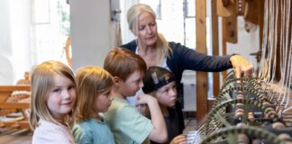 Durch die Textilfabrik geht es für Familienmit Kindern. Foto: LVR ZMB/Stefan-Arendt