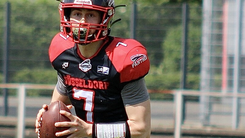 Philipp Bilgeri: Rising Star Quarterback in American Football from Ratingen