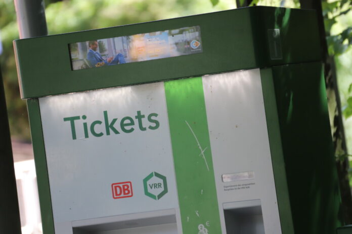 Ein Fahrkartenautomat im VRR. Foto: Volkmann