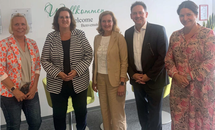 Caroline Kleine-Benne (Jobcenter), Kerstin Griese MdB, Nathalie Schöndorf (Jobcenter), Karl Tymister (Arbeitsagentur) und Eva Walgenbach (Arbeitsagentur). Foto: Büro Griese
