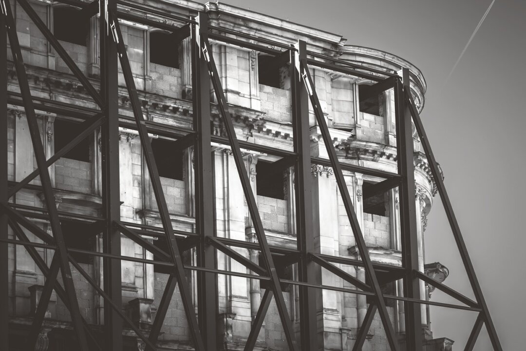Eine Baustelle an der Fassade eines Gebäudes. Foto: pixabay