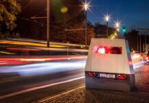 Bei der Kreisverwaltung zieht man eine positive Bilanz - nun kommt ein zweiter semistationärer Blitzer auf die Straßen. Foto: Kreis ME