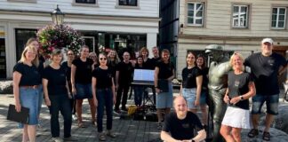 Die "Young Voice" haben sich von einem technischen Problem nicht beirren lassen. Foto: Iris Truschinski