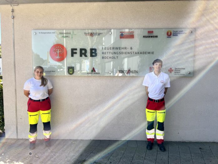 Die neuen Auszubildenden der Ratinger Feuerwehr. Foto: FW Ratingen