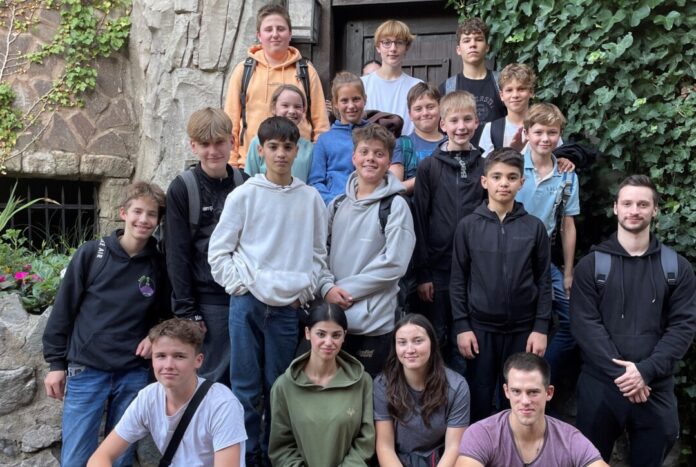 Die TuS-Jugend war zum Phantasialand unterwegs. Foto: TuS 08 Lintorf