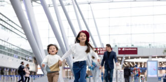 Der Flughafen Düsseldorf lädt zum Aktionstag für Groß und Klein. Foto: Flughafen Düsseldorf / Andreas Wiese