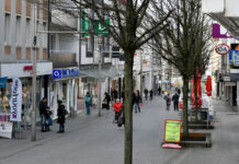 Die Friedrichstraße ist die zentrale Einkaufsmeile in der Velberter Innenstadt. Foto: Mathias Kehren