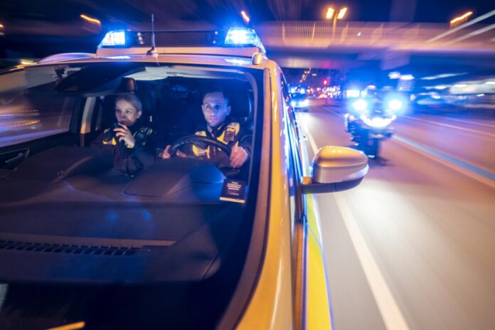 Mitten in der Nacht ist in einen Discounter an der Güterstraße in Velbert eingebrochen worden. Symbolbild: Polizei
