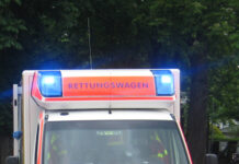 Eine Pedelec-Fahrerin wurde schwer verletzt ins Krankenhaus gebracht. Symbolbild: Polizei