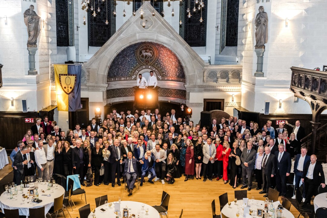 In der besonderen Atmosphäre der Eventkirche in Velbert-Langenberg feierten die Netzballer das 125-jährige Bestehen mit einem Stiftungsfest. Foto: Seel Photodesign