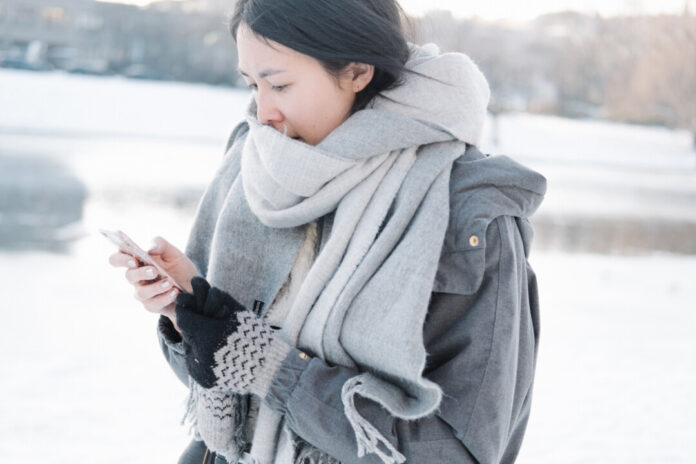 Das Smartphone sollte man möglichst warm halten. Foto: Ergo Group