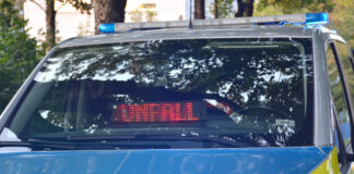 Zwei Frauen bei Unfall leicht verletzt: Hoher Sachschaden