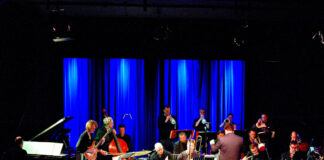 Das Essen Jazz Orchestra auf der Bühne. Foto: Kurt Rade
