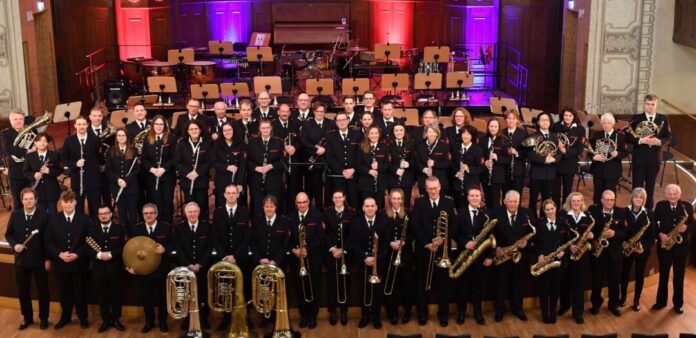 Copyright Feuerwehr Velbert Der Musikzug der Freiwilligen Feuerwehr Velbert gibt ein Konzert im Forum Velbert. Foto: Feuerwehr Velbert