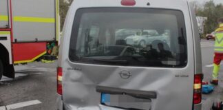 Bei dem Auffahrunfall ist eine 55-Jährige aus Haan schwer verletzt worden. Foto: Polizei
