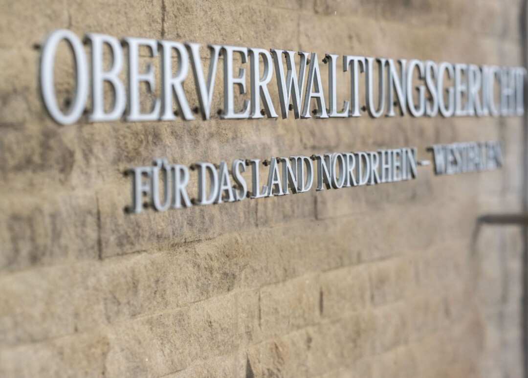 Oberverwaltungsgericht Schild in Nordrhein-Westfalen.